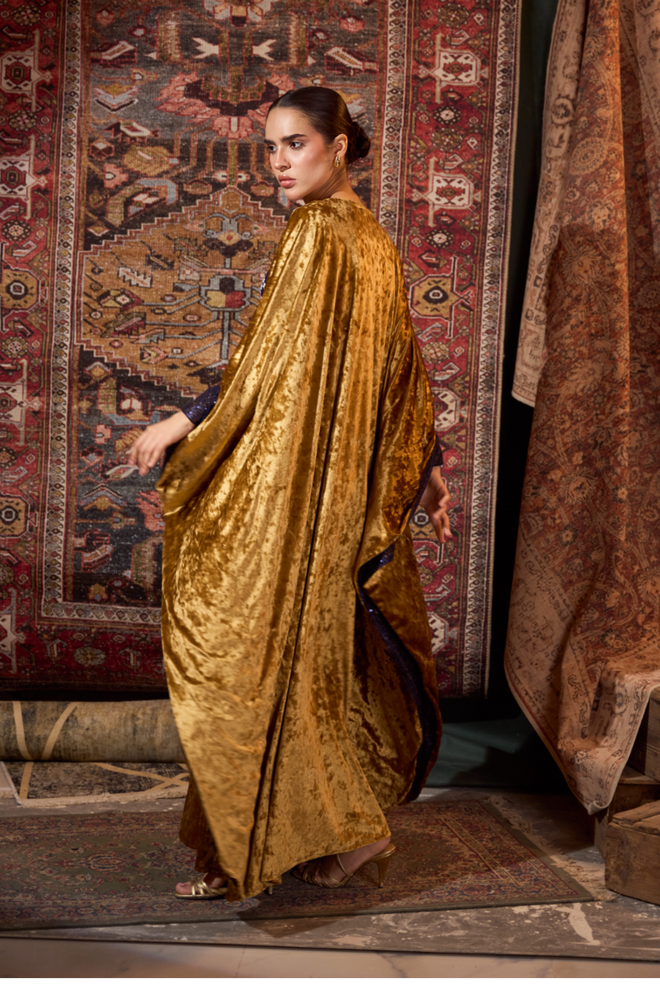 NAZEEKA - Velvet Kaftan